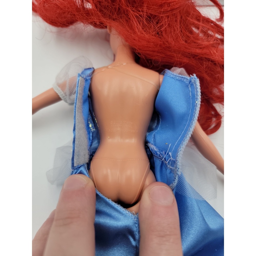 2012 Mattel Princess Ariel the Little‎ Mermaid  11" Doll w/ Cinderella Dress 006 - Picture 7 of 7